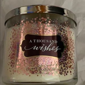 COPY - Bath and body works Candle